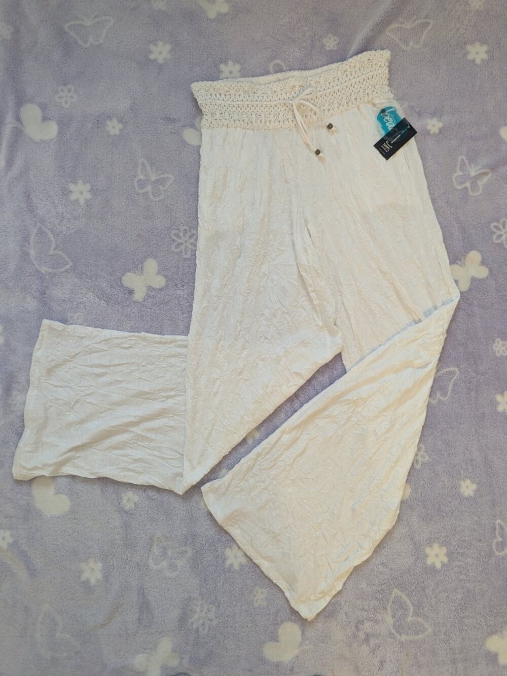 I.N.C. Beach White Crochet Trim Soft Crinkle Pants, NWT Size Medium